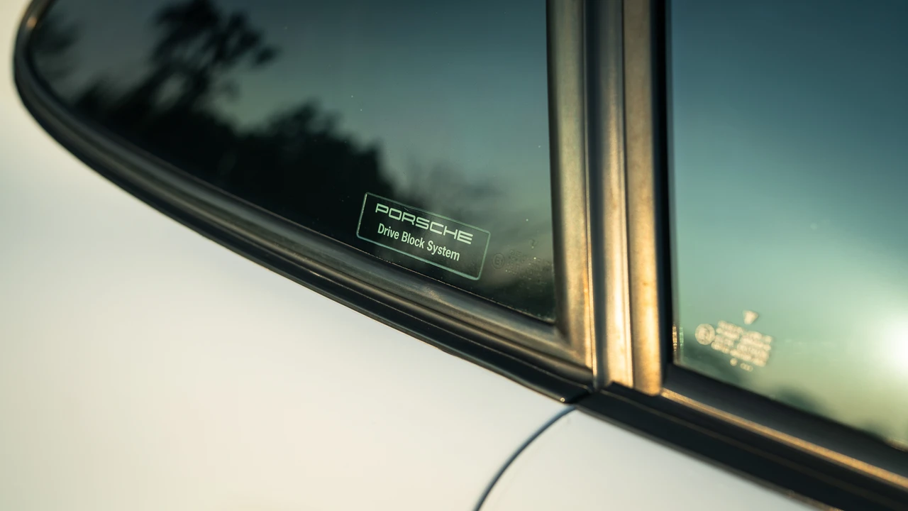 1997 Porsche 993 Carrera - Image 31 of 31