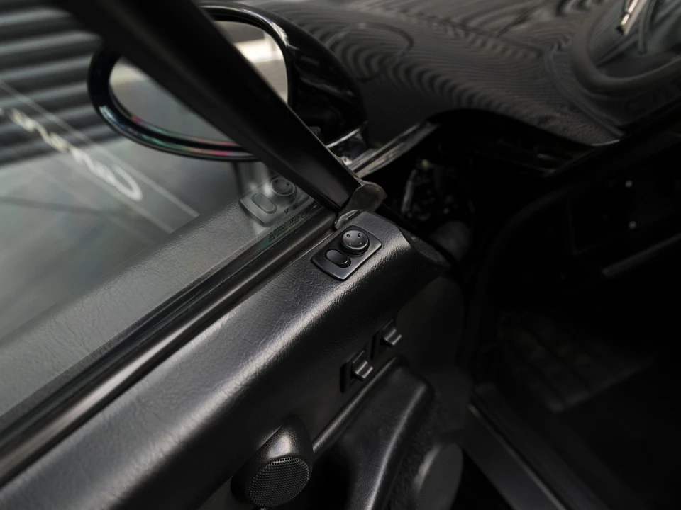 1997 Porsche 993 Carrera S - Image 19 of 31