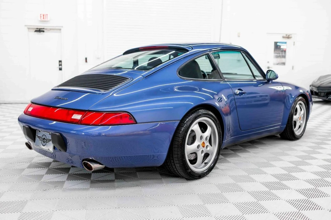 1997 Porsche 911 - Image 8 of 31