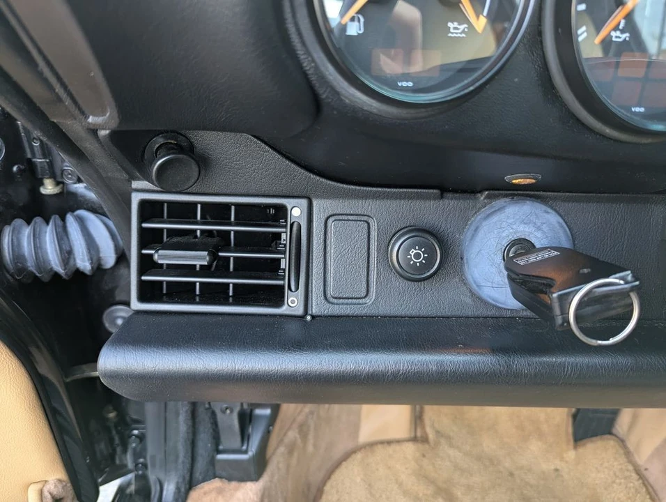 1997 Porsche 993 Carrera - Image 16 of 31
