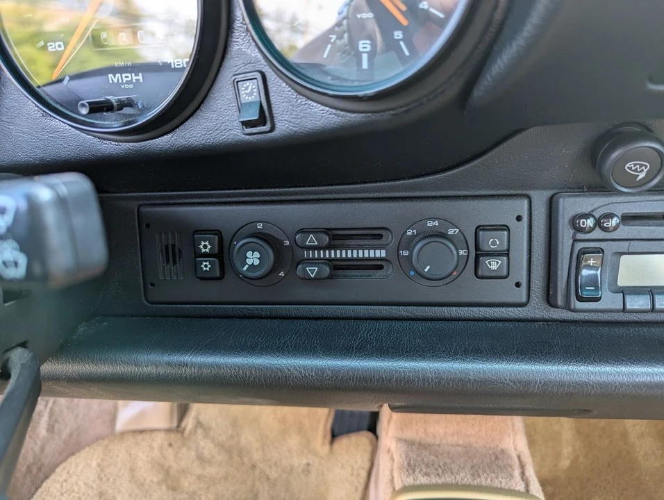 1997 Porsche 993 Carrera - Image 22 of 31