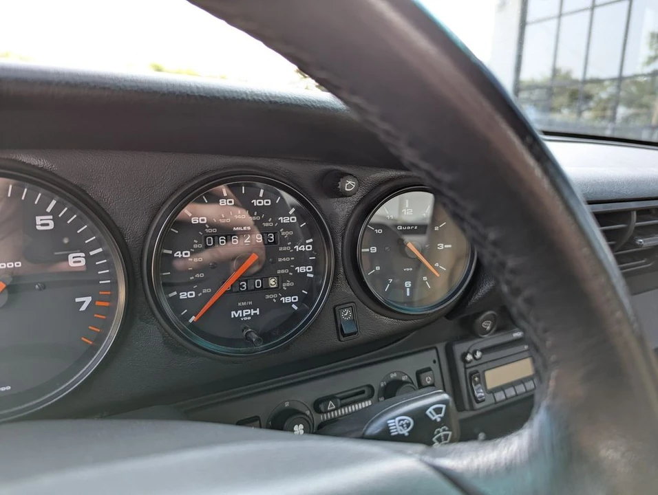 1997 Porsche 993 Carrera - Image 19 of 31