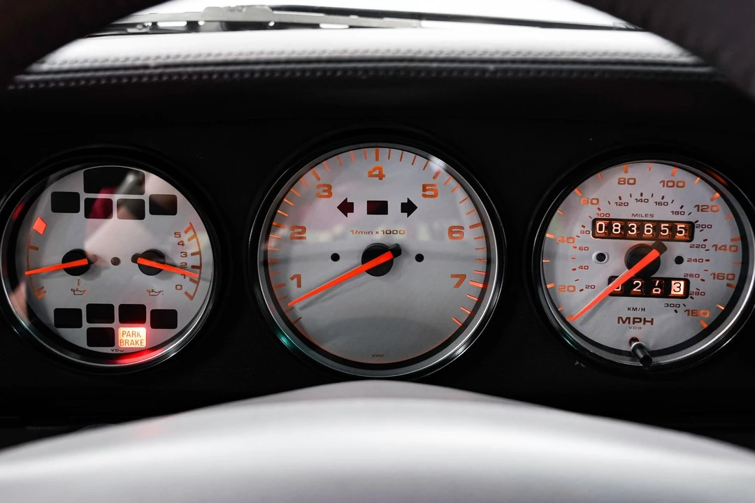 1997 Porsche 993 Carrera - Image 12 of 31