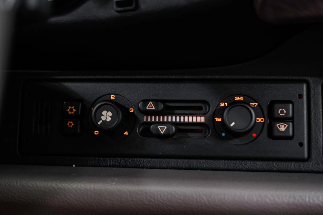 1997 Porsche 993 Carrera - Image 15 of 31