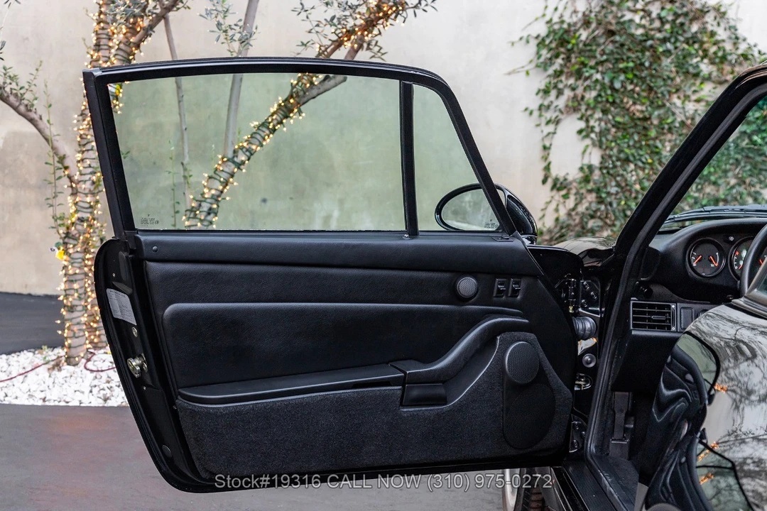 1997 Porsche 993 Carrera - Image 16 of 31