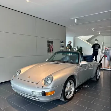 1997 Porsche 911 Carrera 4 Cabriolet