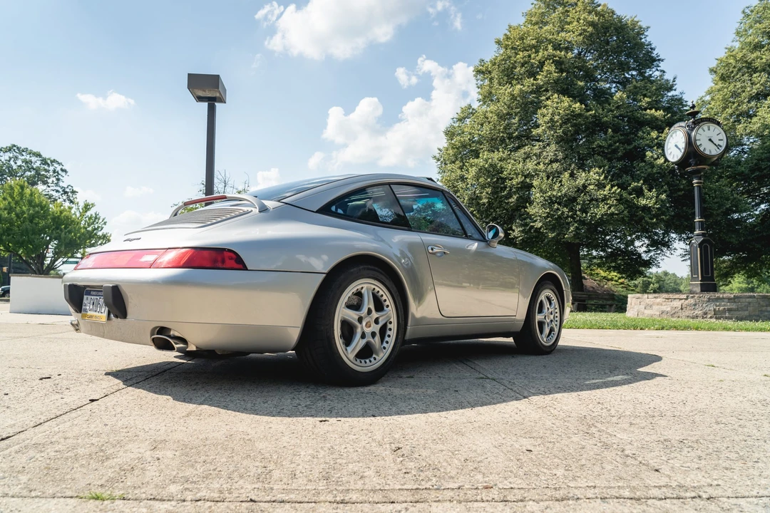 1997 Porsche 993 Carrera - Image 13 of 31