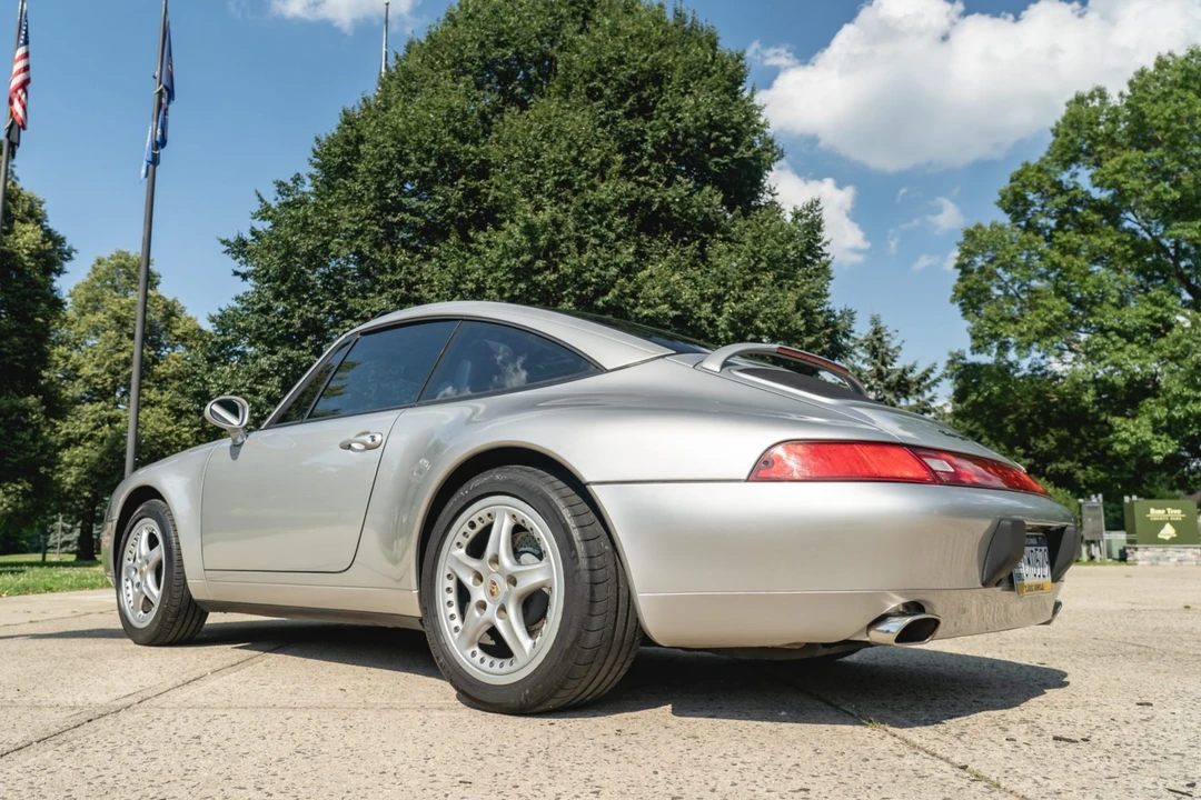 1997 Porsche 993 Carrera - Image 17 of 31