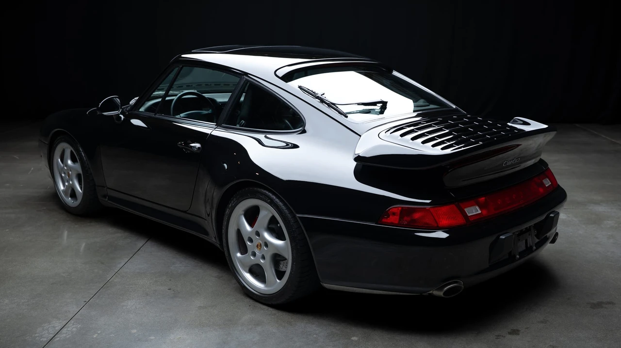 1997 Porsche 993 Turbo - Image 15 of 31