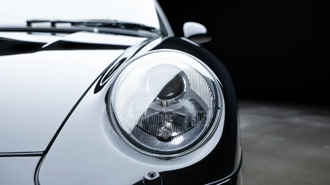 1997 Porsche 993 Turbo - Image 25 of 31