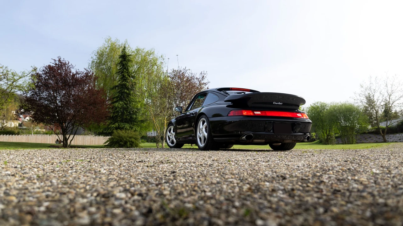 1997 Porsche 993 Turbo - Image 10 of 31