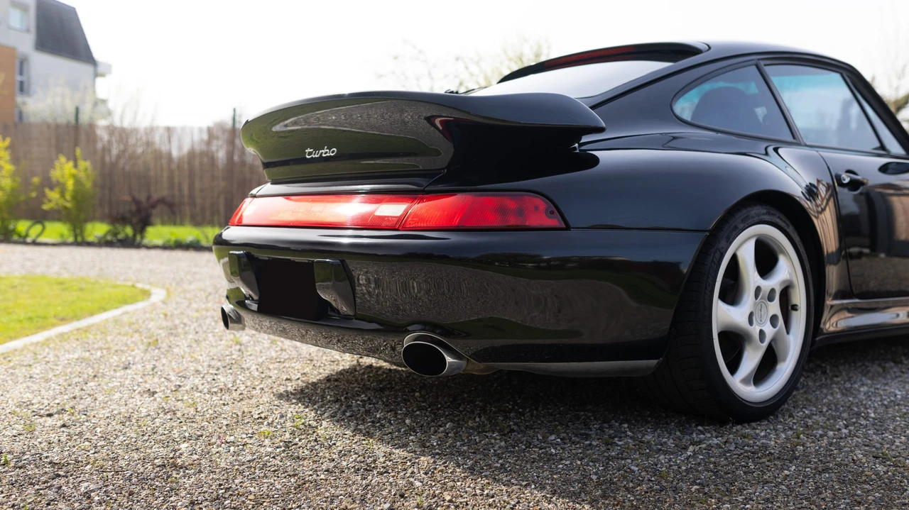 1997 Porsche 993 Turbo - Image 28 of 31
