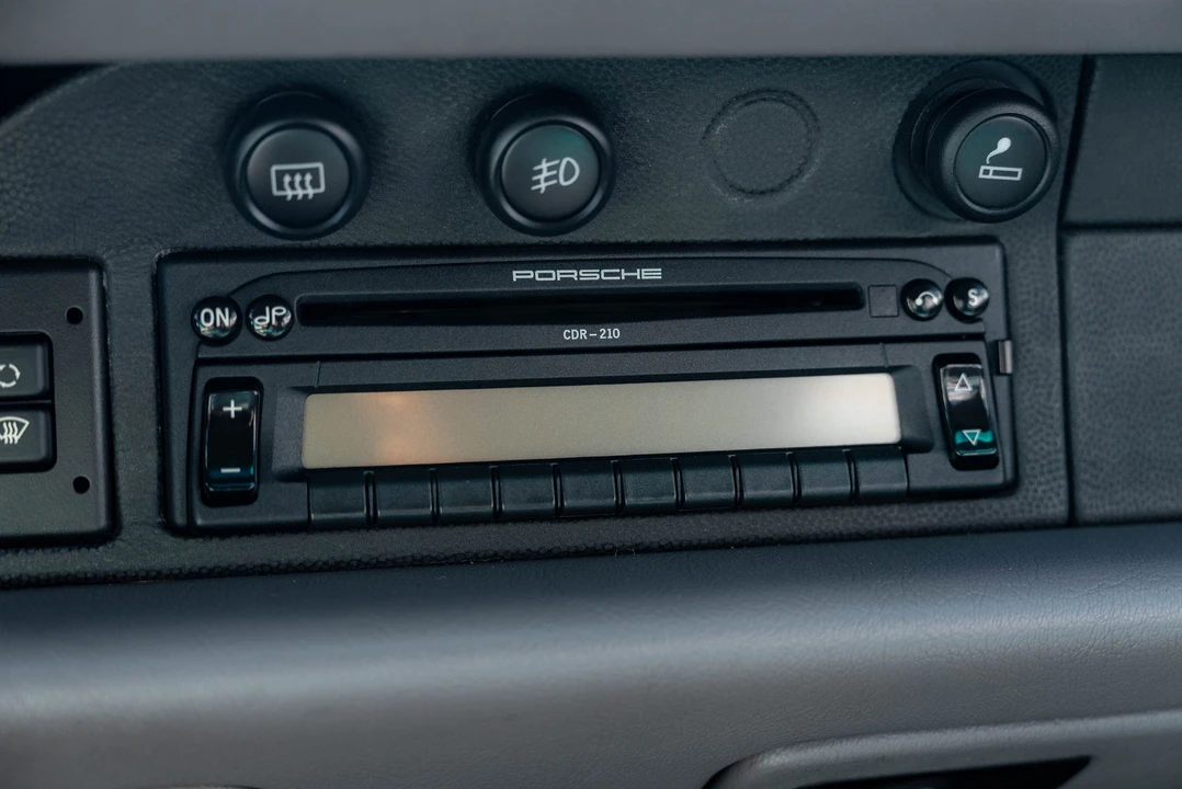 1997 Porsche 993 Carrera S - Image 19 of 31