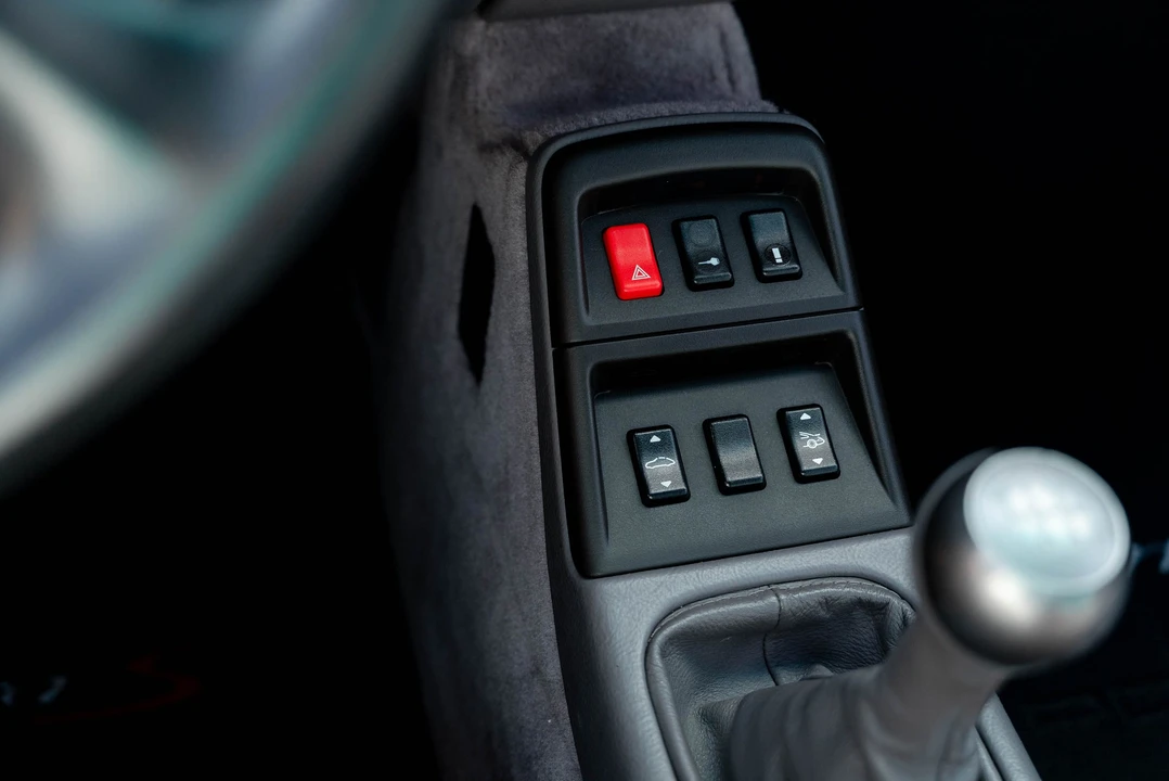 1997 Porsche 993 Carrera S - Image 17 of 31