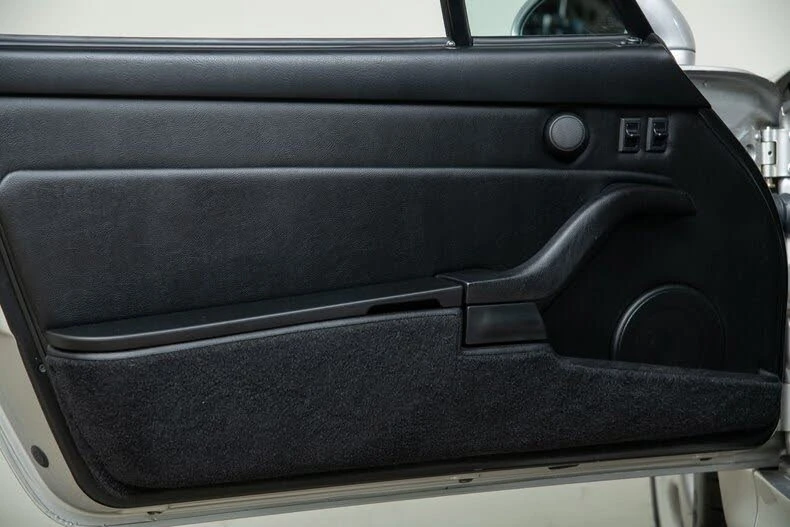 1997 Porsche 993 Carrera - Image 25 of 31