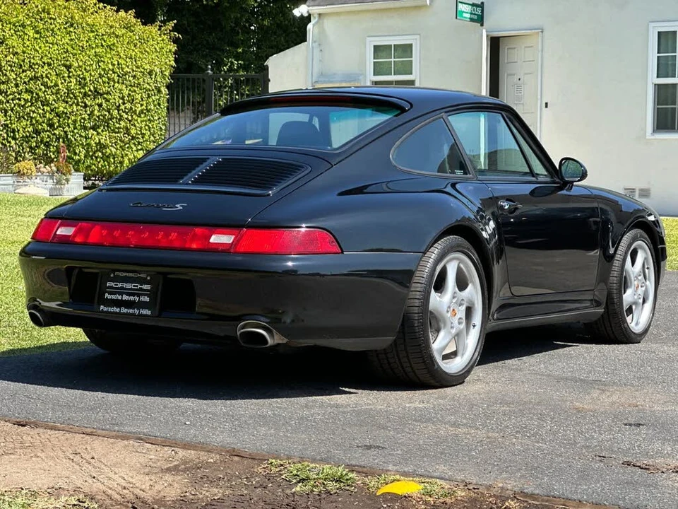 1997 Porsche 993 Carrera - Image 8 of 31