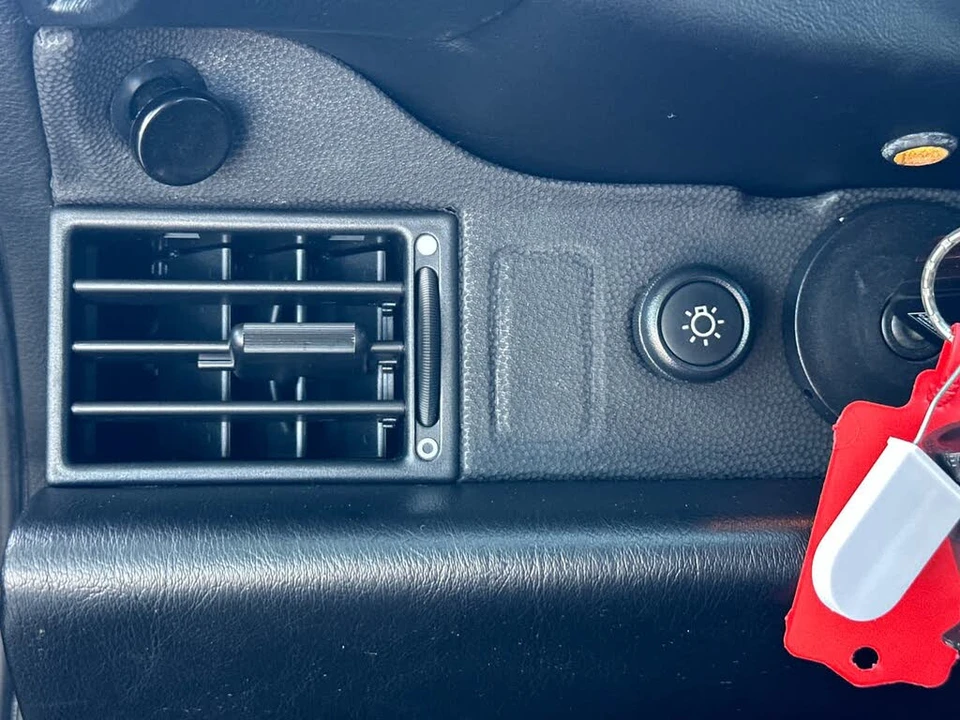 1997 Porsche 993 Carrera - Image 30 of 31