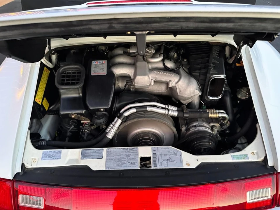 1997 Porsche 911 - Image 26 of 31