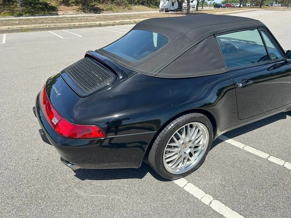 1997 Porsche 993 Carrera 4 - Image 10 of 14