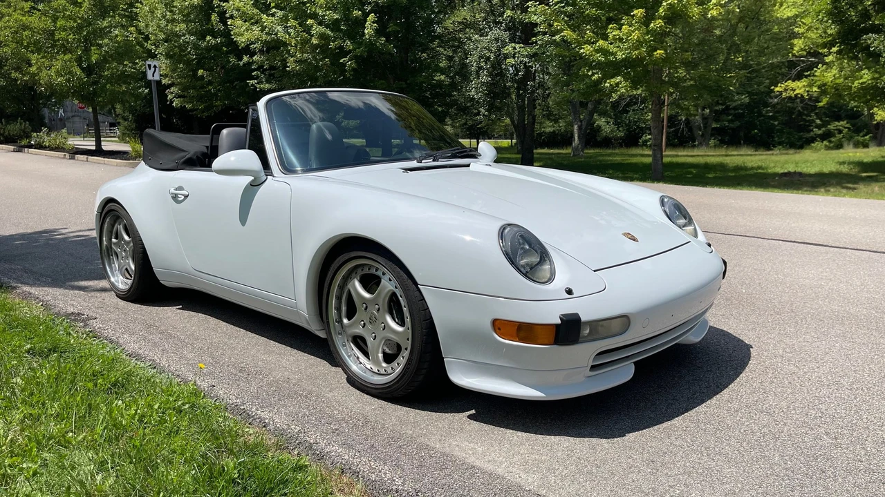 1997 Porsche 993 Carrera - Image 15 of 16