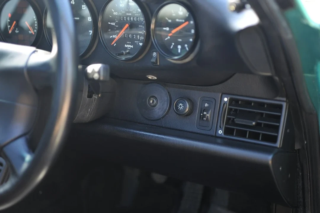 1997 Porsche 993 Targa - Image 15 of 30