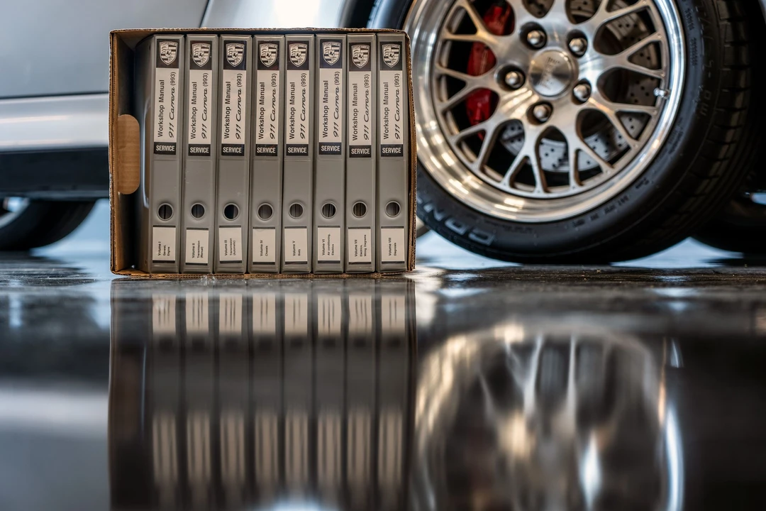 1997 Porsche 993 Carrera 4S - Image 10 of 11