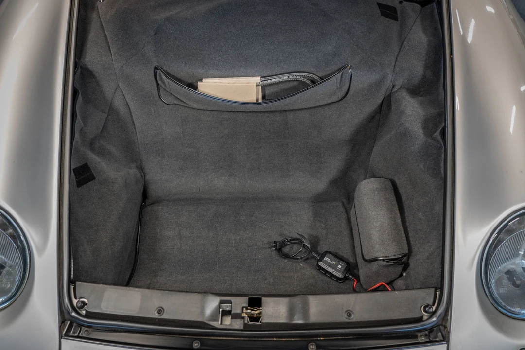 1997 Porsche 993 Carrera 4S - Image 5 of 11