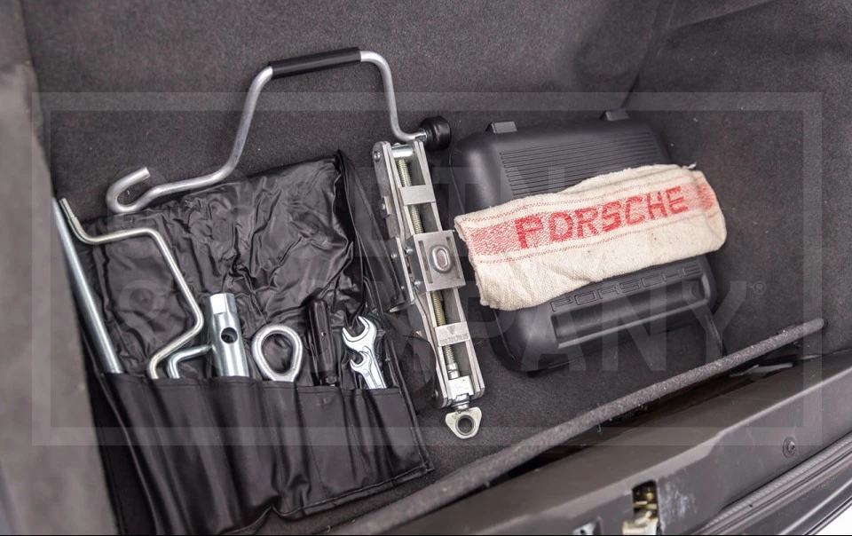 1997 Porsche 993 Carrera 4S - Image 16 of 17