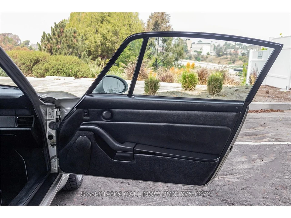 1997 Porsche 993 Carrera - Image 25 of 31