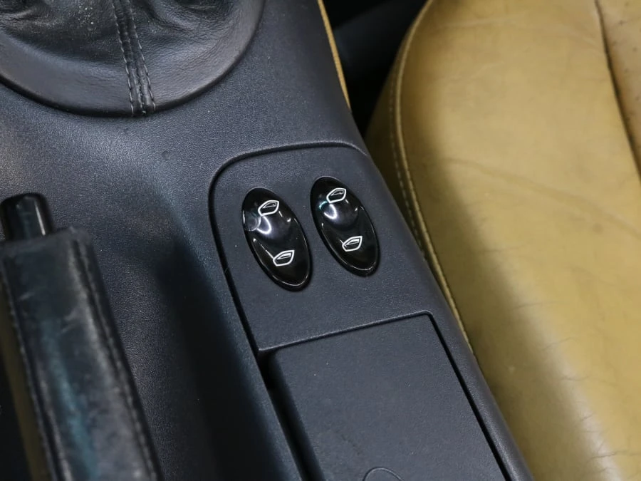 1997 Porsche 986 Boxster - Image 28 of 31