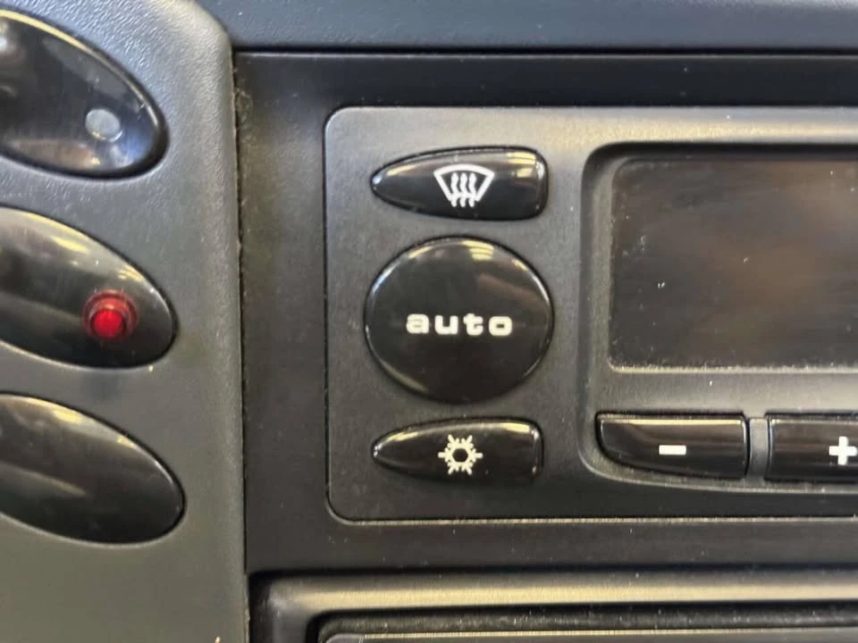 1997 Porsche 986 Boxster - Image 17 of 20