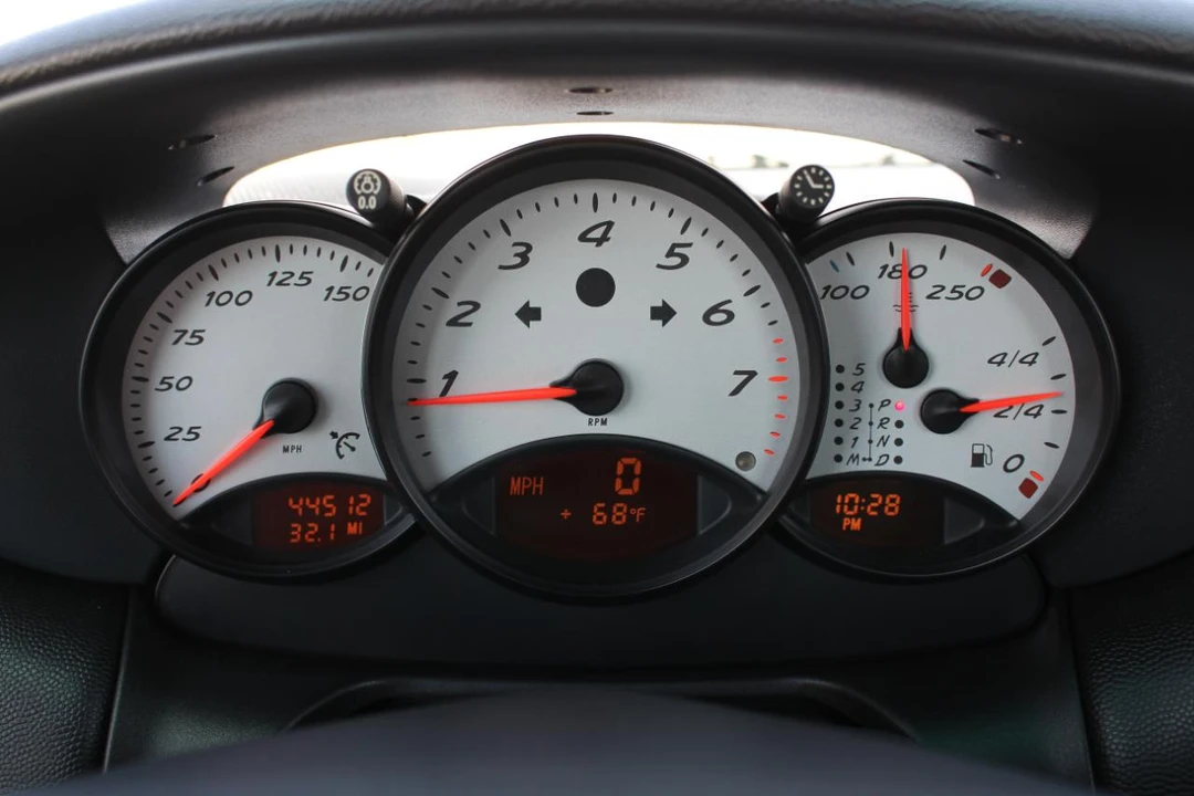 1997 Porsche 986 Boxster - Image 10 of 31