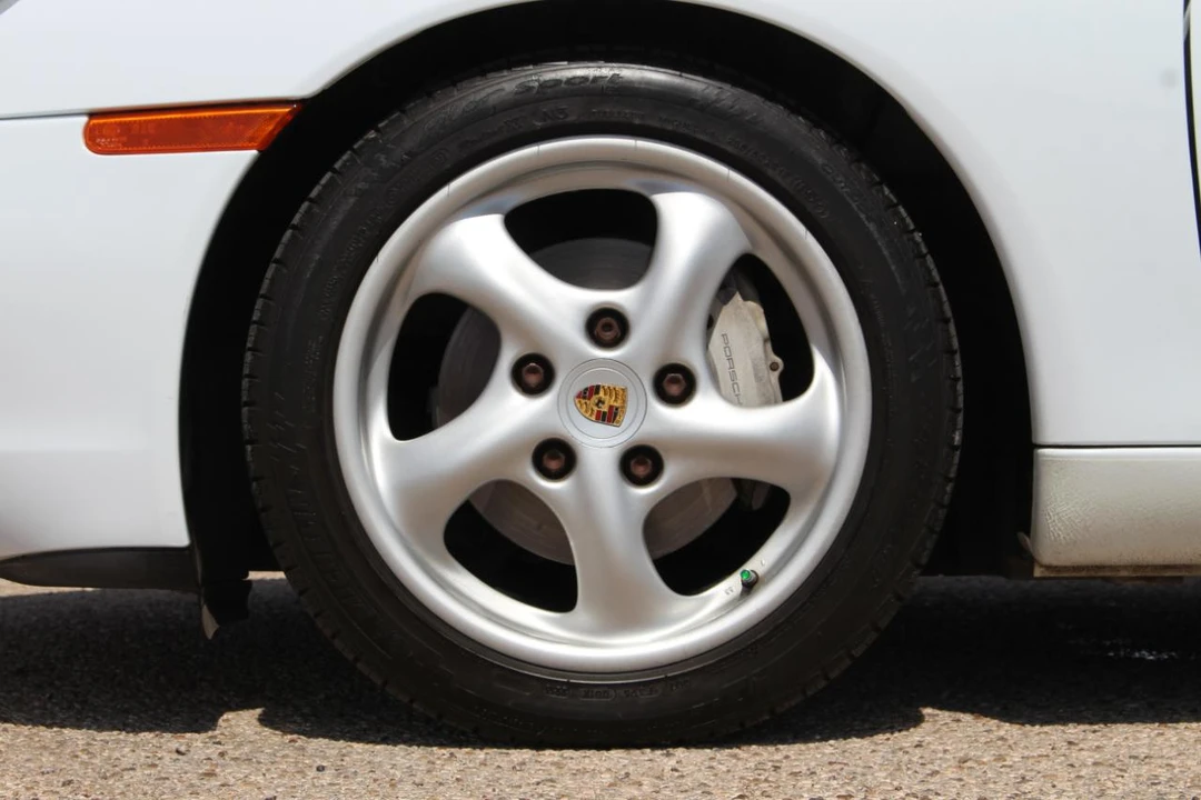 1997 Porsche 986 Boxster - Image 26 of 31
