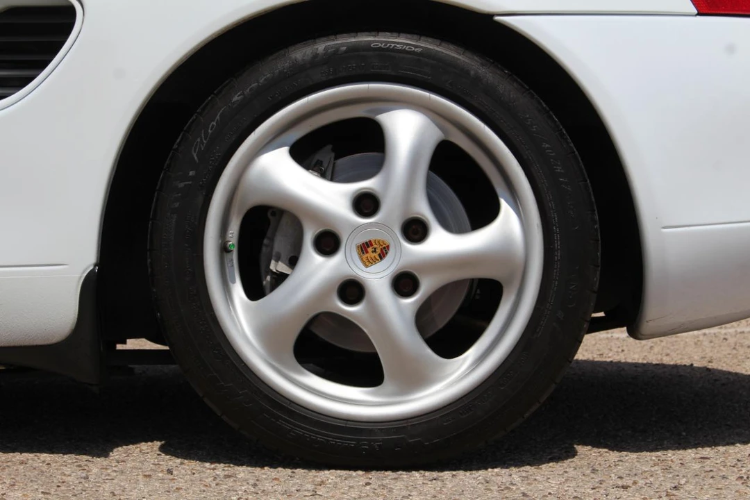 1997 Porsche 986 Boxster - Image 27 of 31