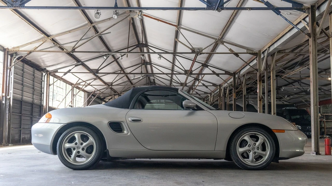 1997 Porsche 986 Boxster - Image 17 of 31