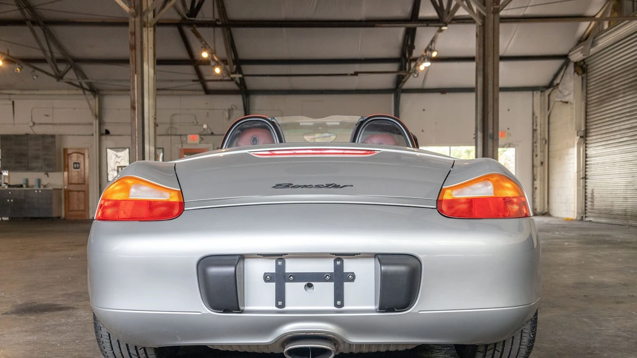 1997 Porsche 986 Boxster - Image 28 of 31