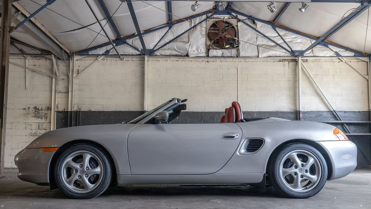 1997 Porsche 986 Boxster - Image 18 of 31
