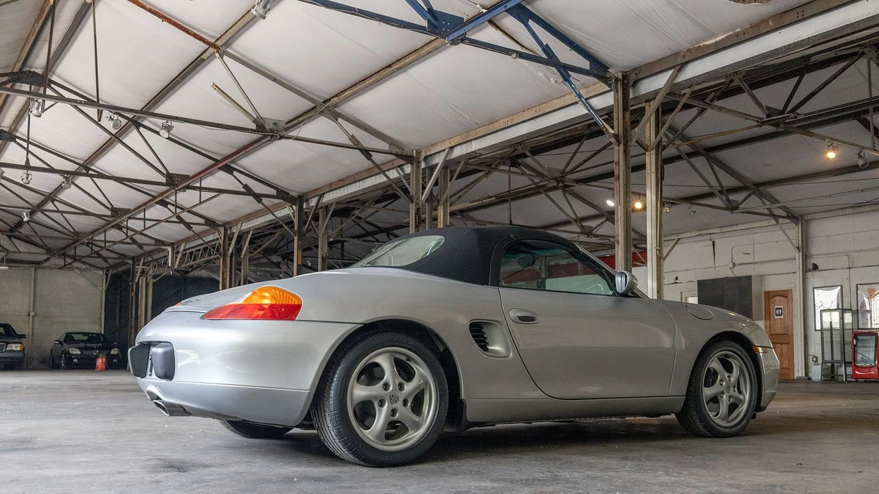 1997 Porsche 986 Boxster - Image 15 of 31
