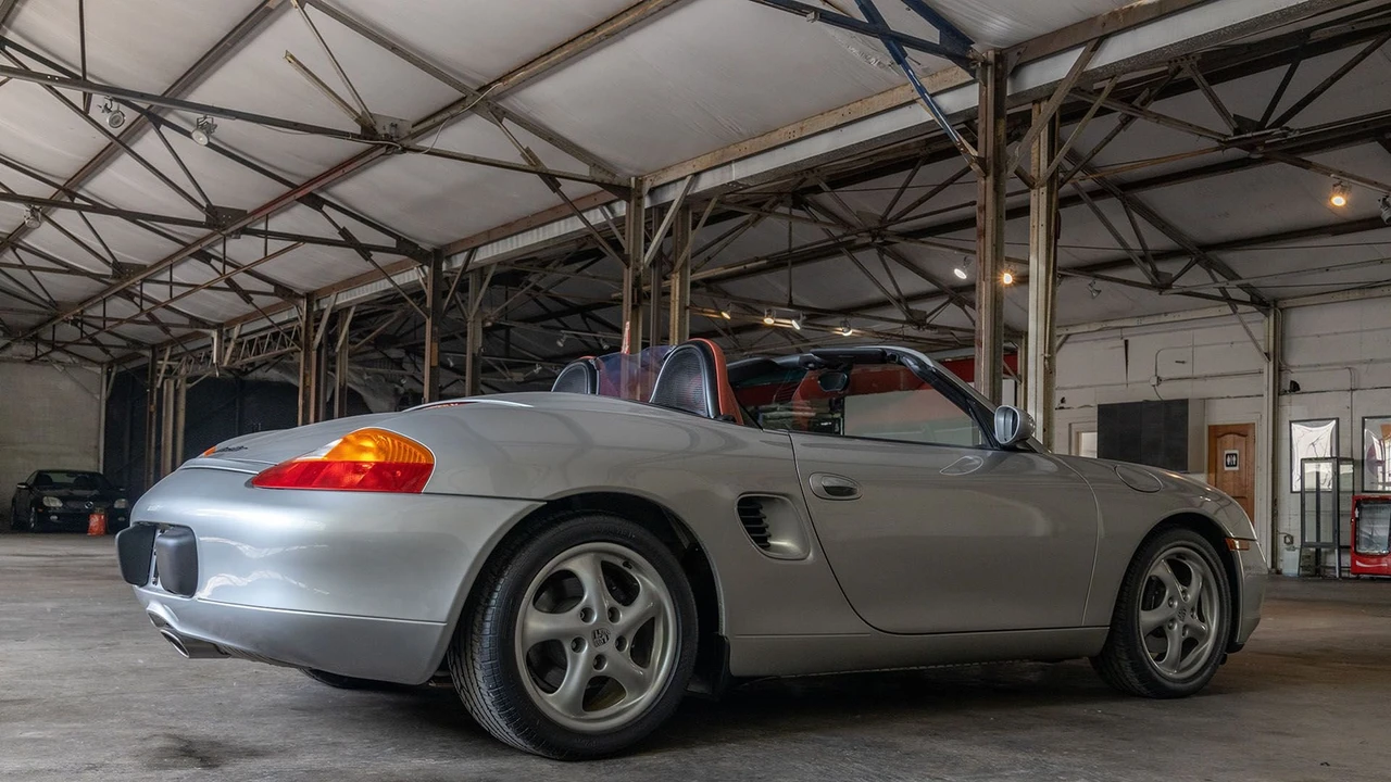1997 Porsche 986 Boxster - Image 25 of 31
