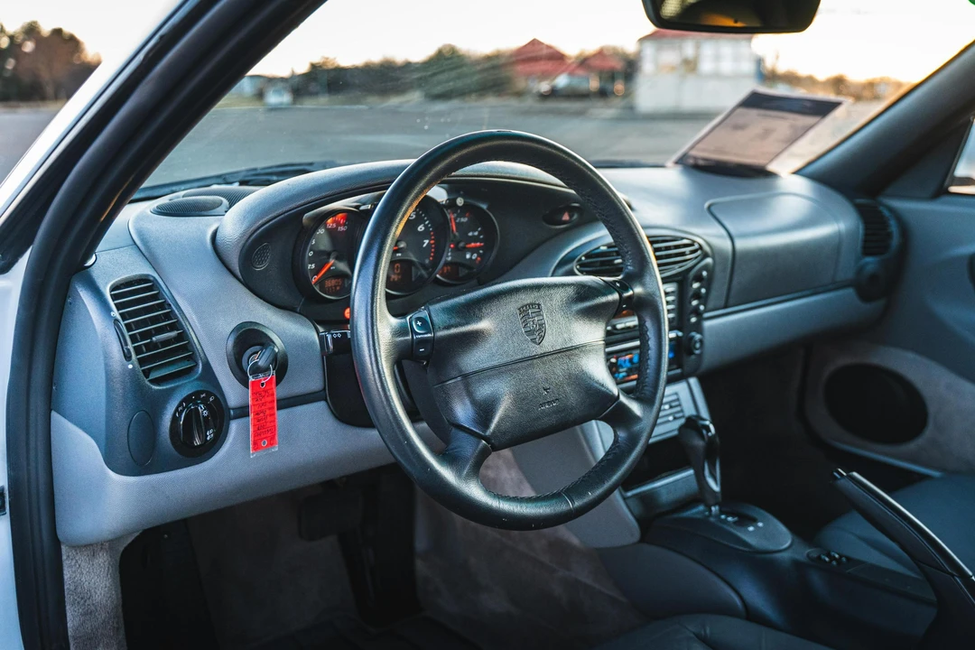 1997 Porsche 986 Boxster - Image 26 of 31