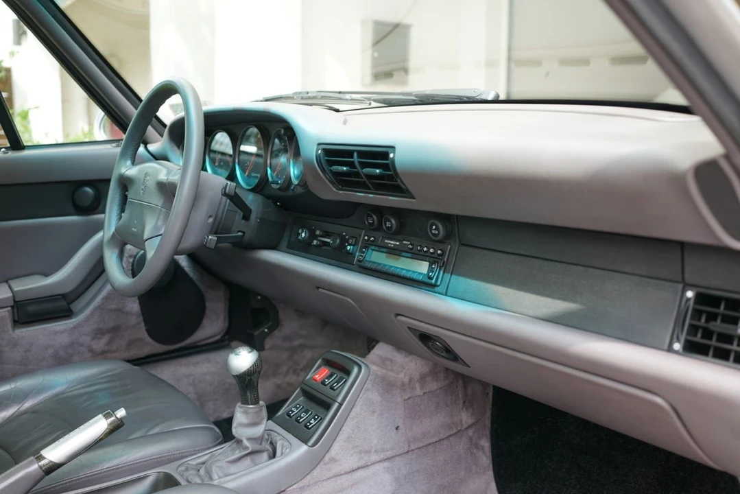 1997 Porsche 993 Carrera S - Image 28 of 31