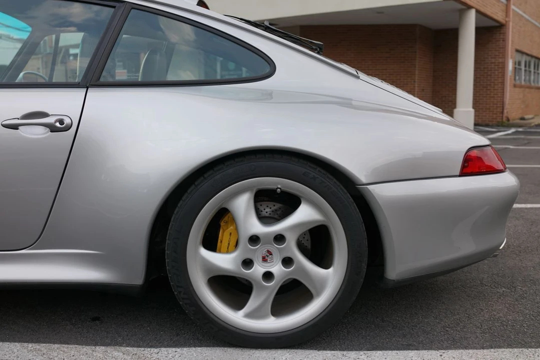 1997 Porsche 993 Carrera S - Image 11 of 31