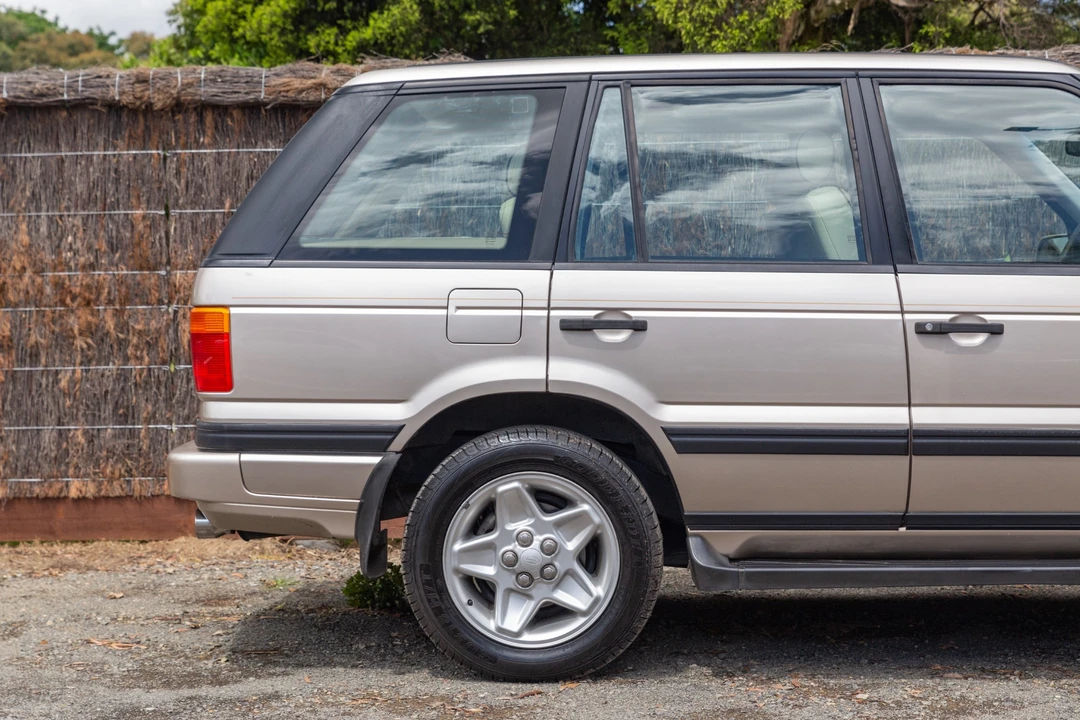 1997 Land Rover Range Rover P38A - Image 13 of 31
