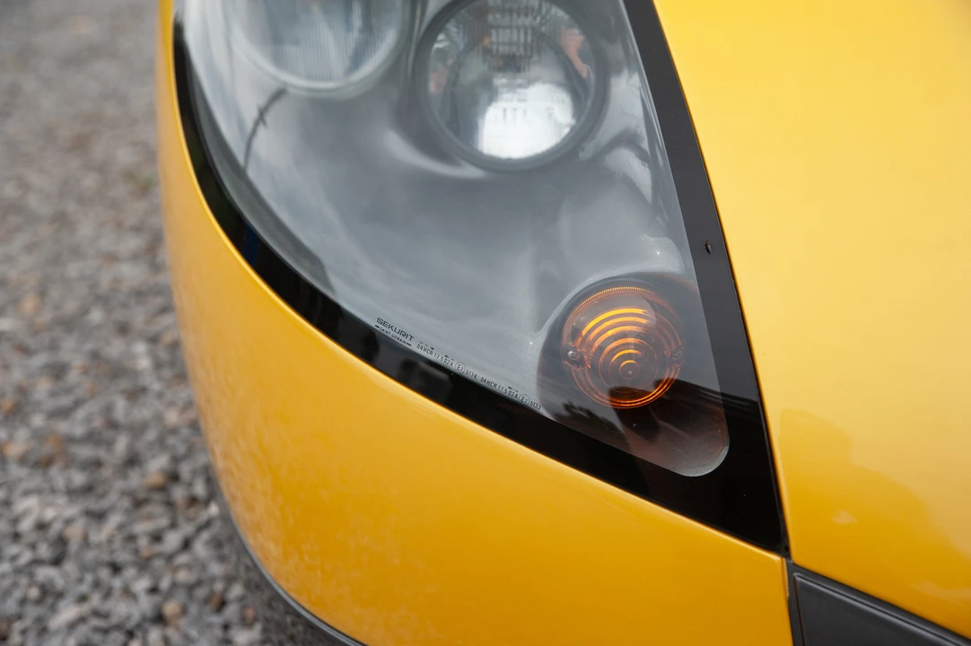 1997 Renault Spider - Image 28 of 31