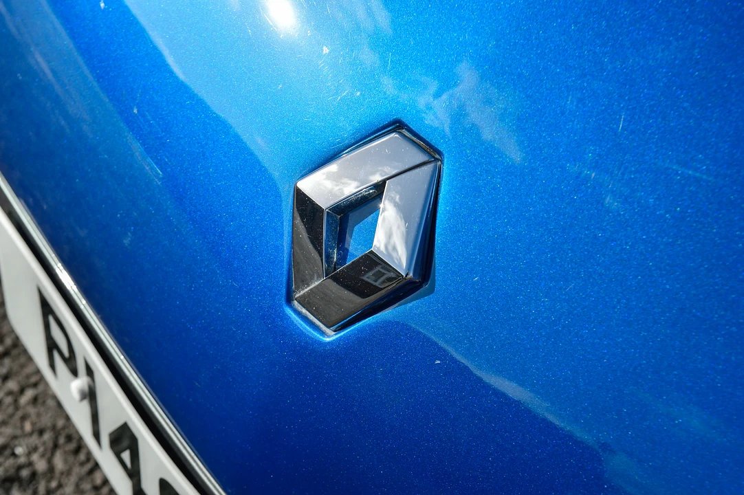 1997 Renault Spider - Image 24 of 31