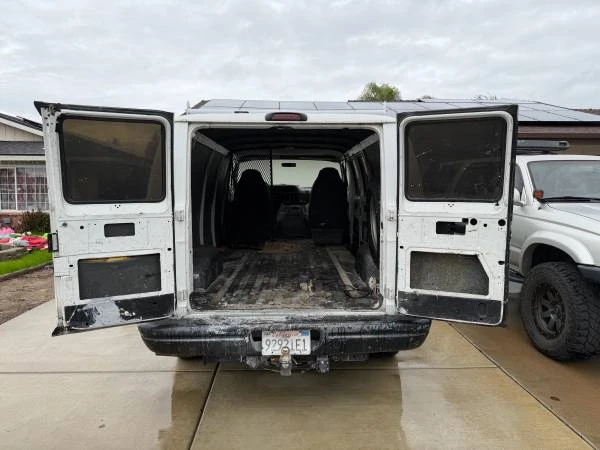 1997 Dodge Ram Van - Image 8 of 11