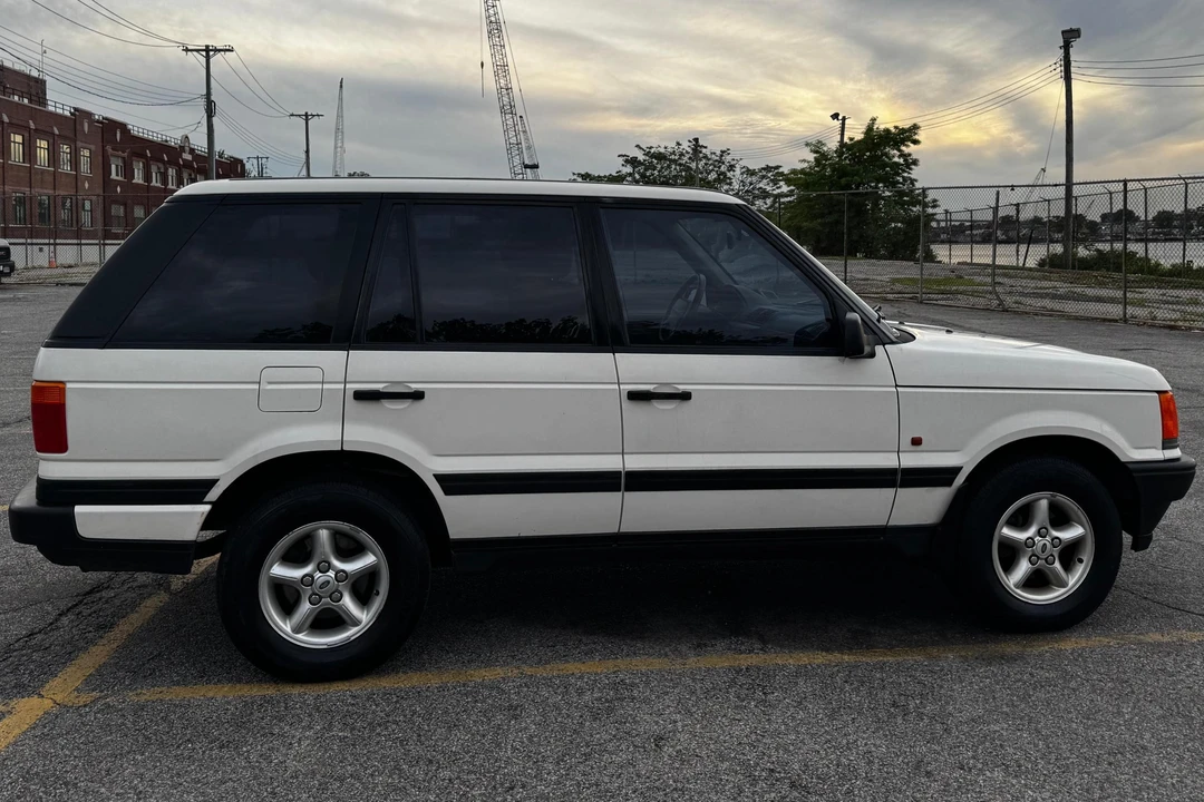 1997 Land Rover Range Rover P38A - Image 3 of 31