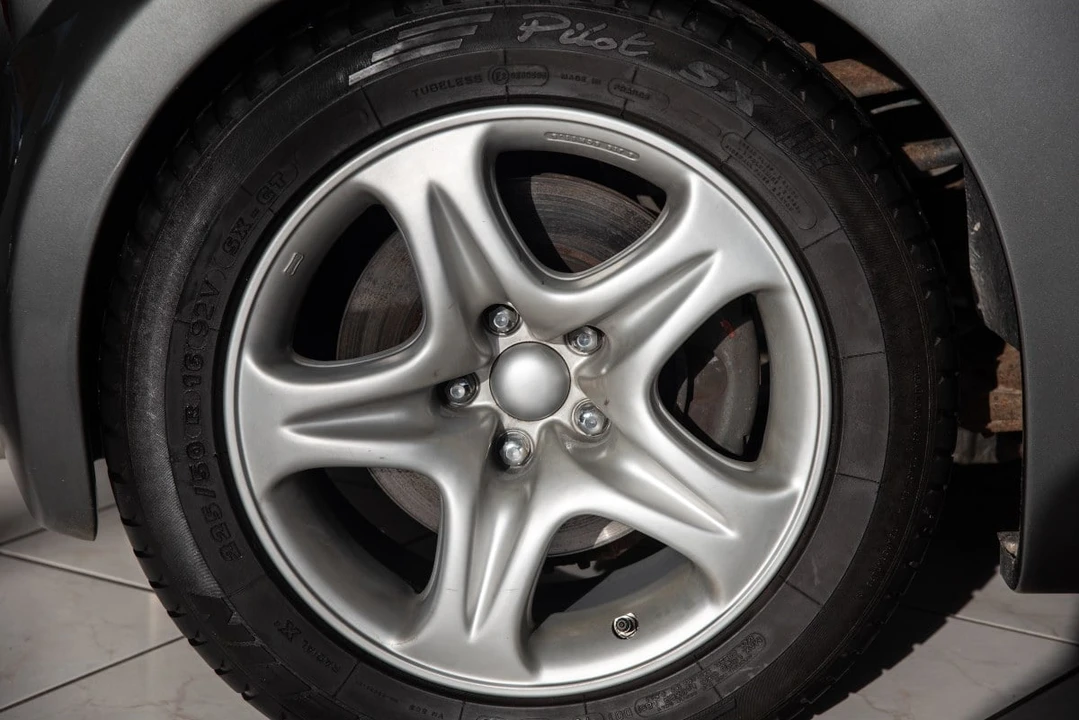 1997 Renault Spider - Image 19 of 30