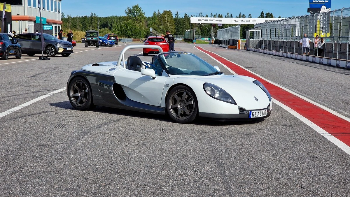 1997 Renault Spider - Image 12 of 30