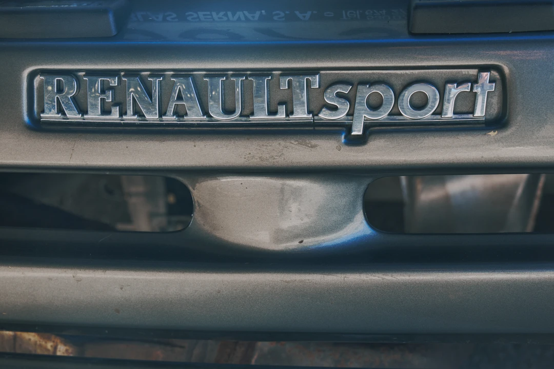 1997 Renault Spider - Image 25 of 31